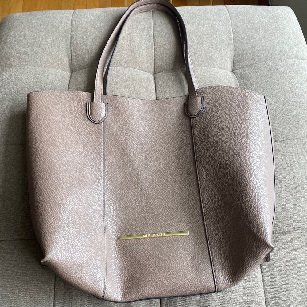 Steve Madden Tote. Light Brown
